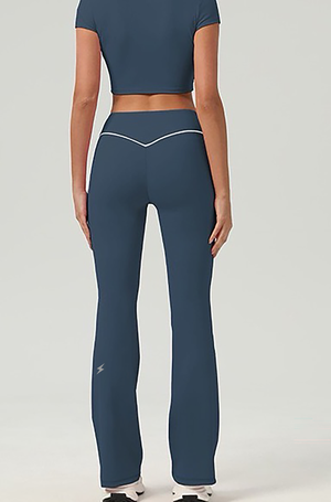 Zesty Trim Flare Leggings